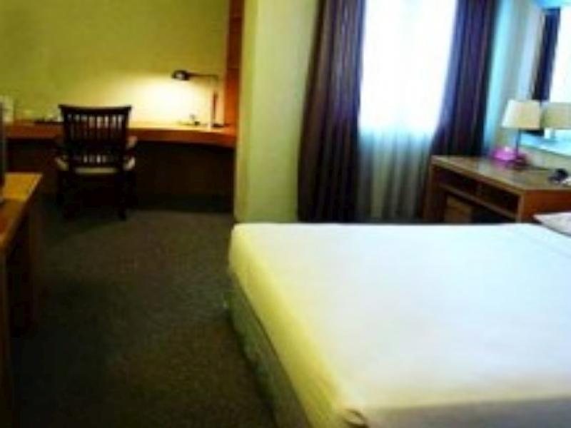 Hotel Wisata Палембанг Екстериор снимка